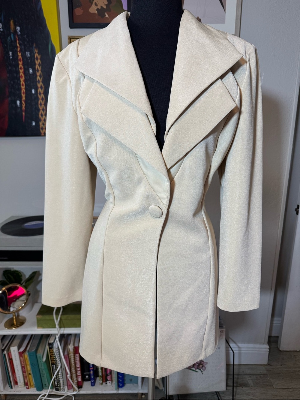 Vintage Joseph Ribkoff Women's Cream Tailored Blazer  Coat